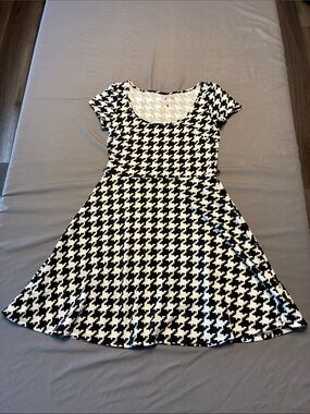 Black and White Houndstooth Scoop-Neck Fit & Flare Dress